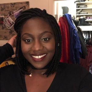 Meet your Posher, Monique